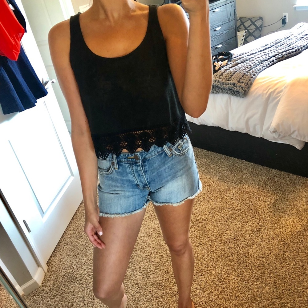 Tank with crochet bottom detail